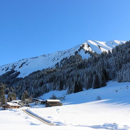 Gaestehaus Alpina Riezlern Exteriör bild